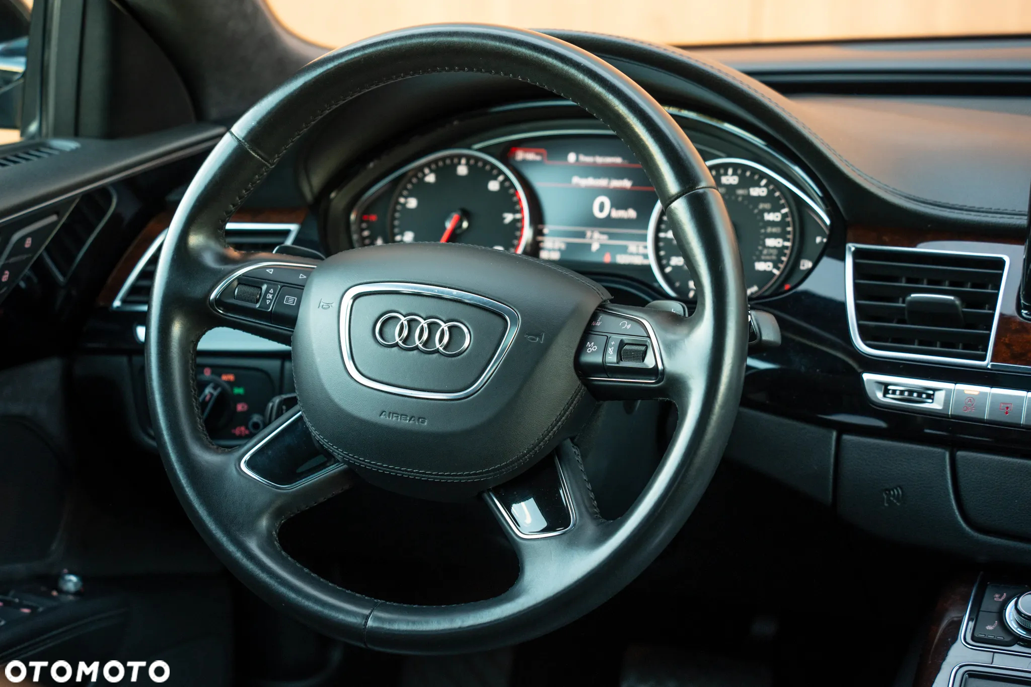Audi A8 - 8
