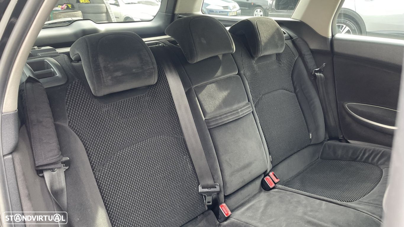 Citroën C5 Tourer 1.6 HDi Business Airdream - 19