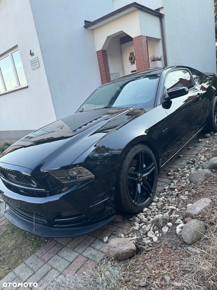 Ford Mustang 5.0 V8 GT - 5