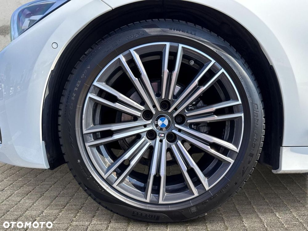 BMW Seria 3 318d M Sport - 4