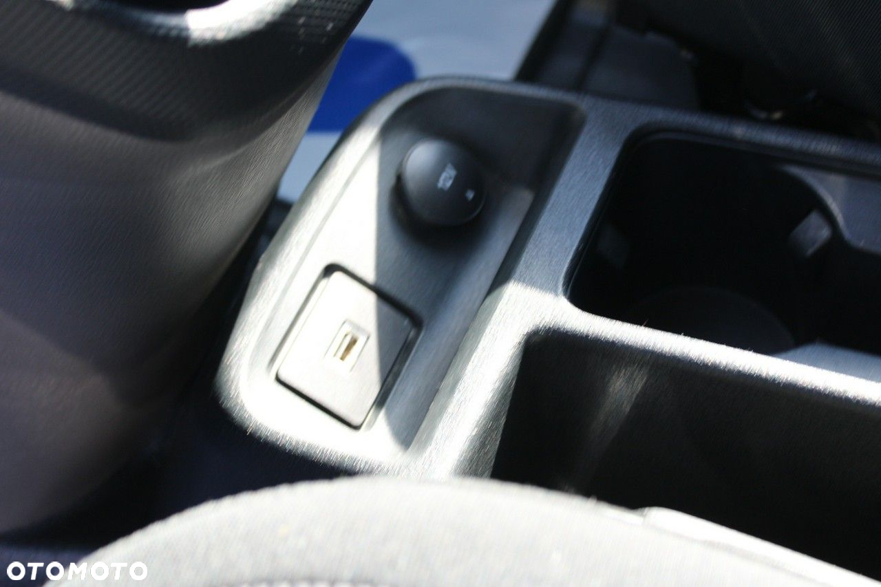 Ford Transit Connect - 30