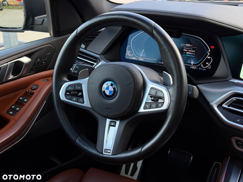 BMW X5 xDrive45e - 19