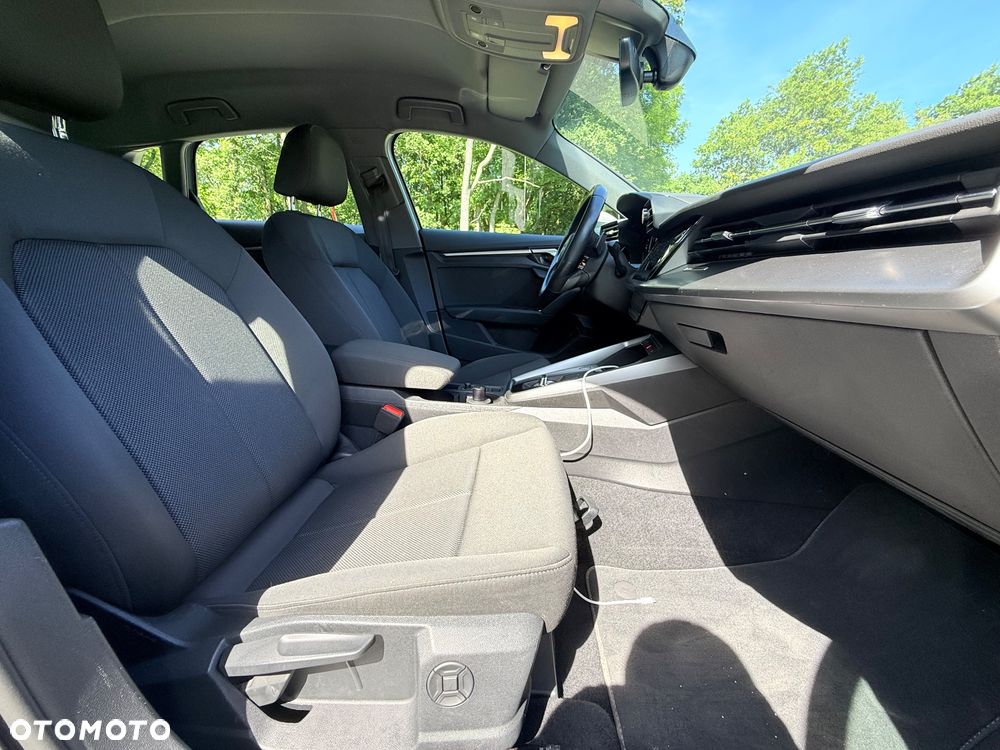 Audi A3 Sportback 1.4 TFSI e-tron Ambition - 11