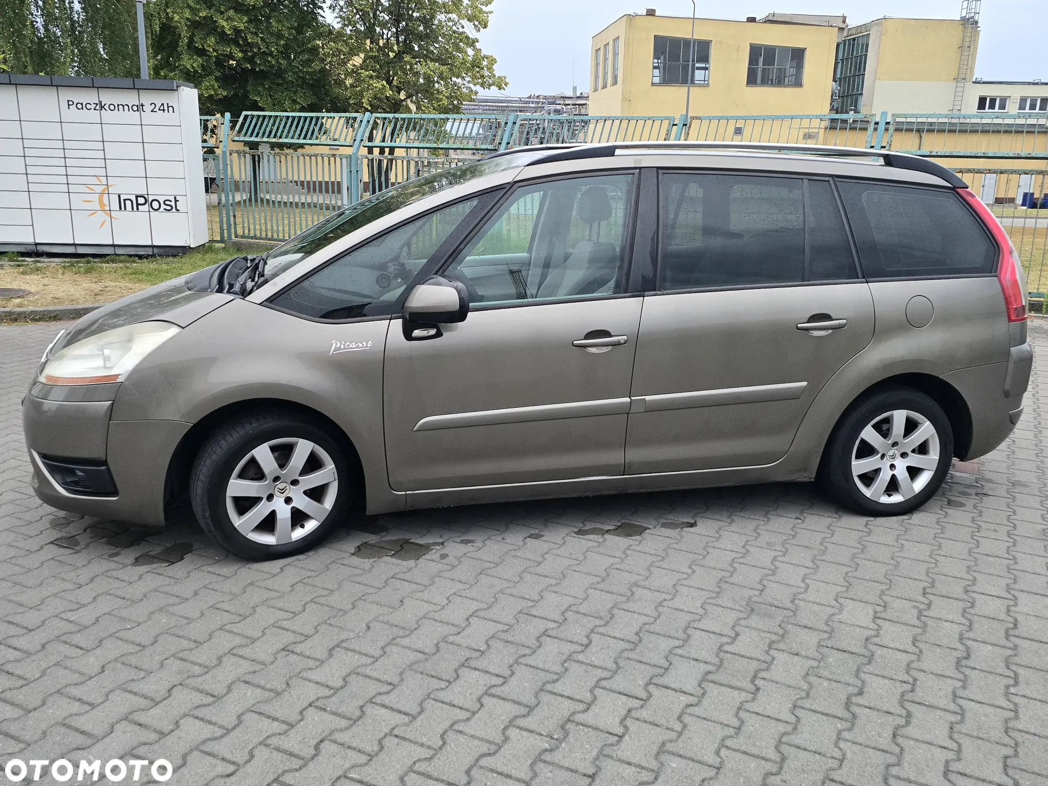 Citroën C4 Picasso 1.8 16V Confort - 10