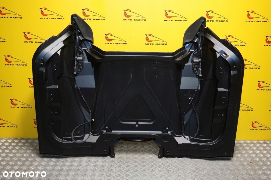 CHEVROLET CORVETTE C8 CABRIO 2020 - Maska Tył Pokrywa Klapa USA - 3