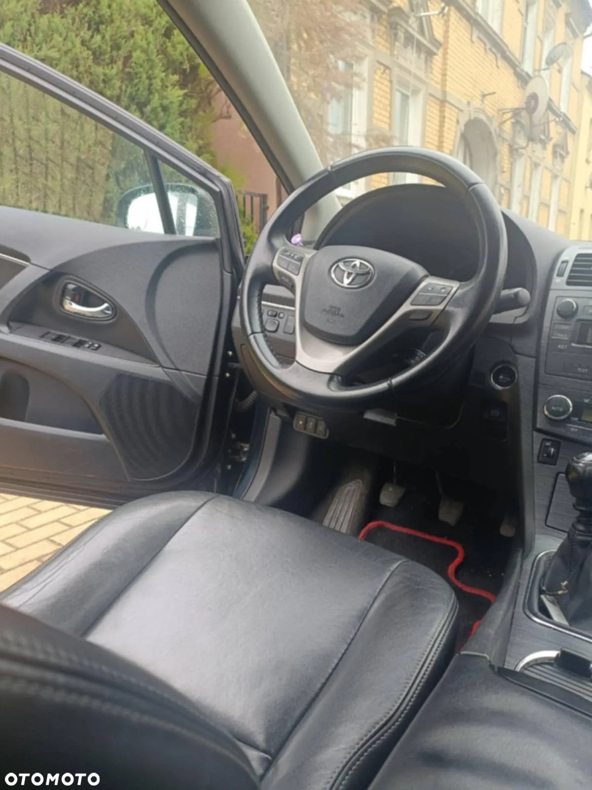 Toyota Avensis 2.0 D-4D Premium - 10