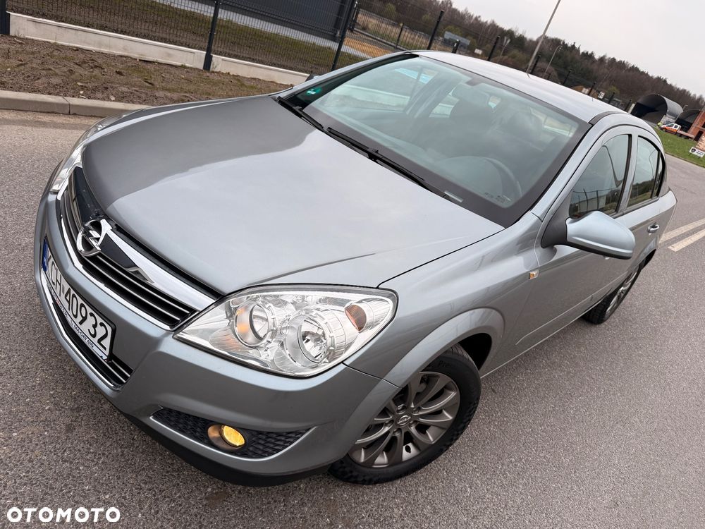 Opel Astra 1.6 Edition - 4