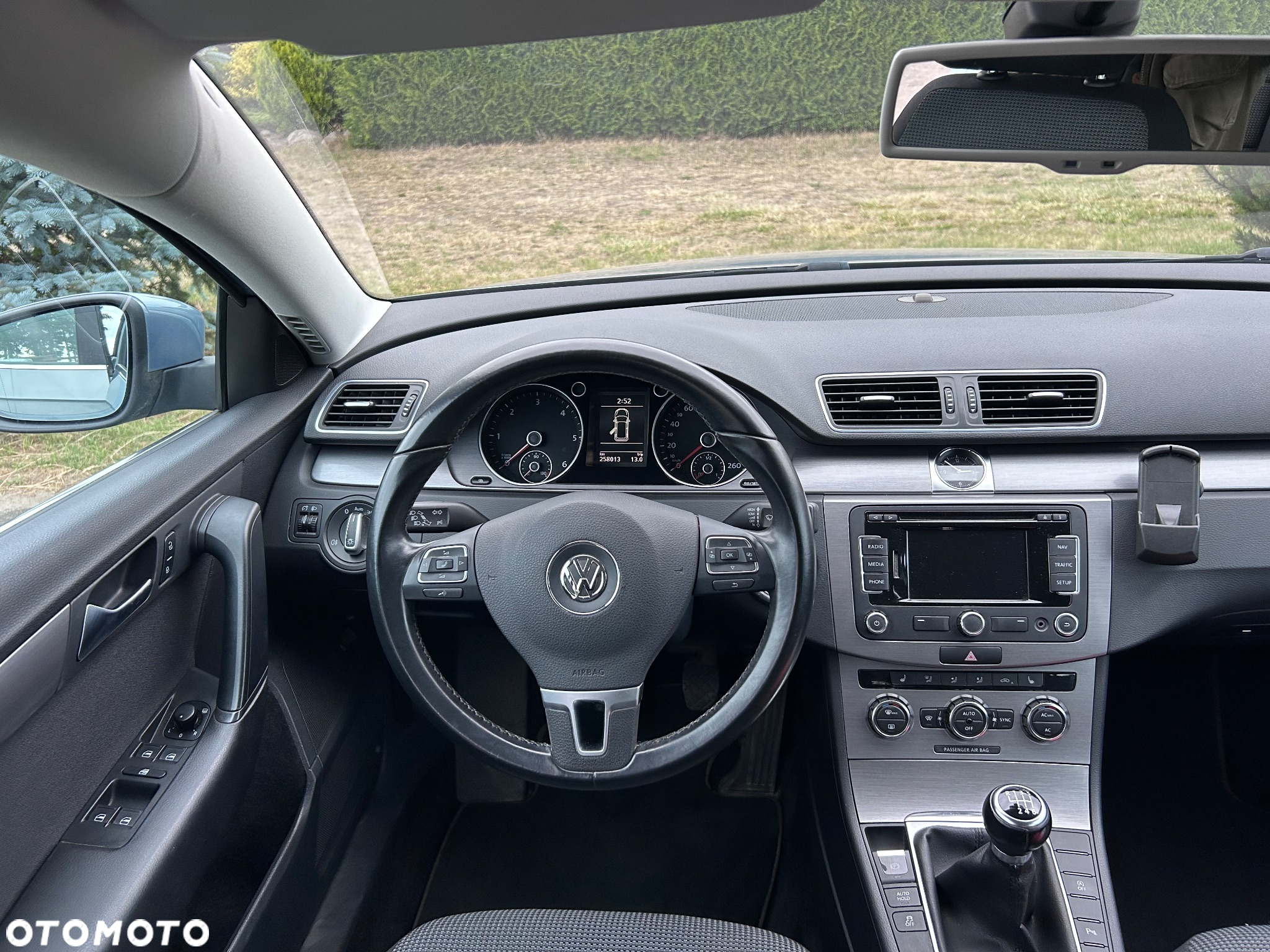 Volkswagen Passat 2.0 TDI Comfortline - 15
