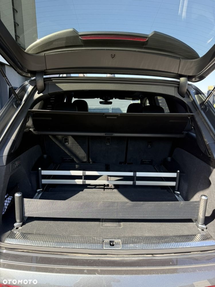 Audi Q7 - 12