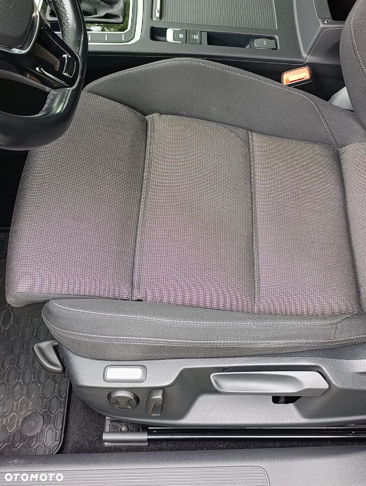 Volkswagen Passat 2.0 TDI SCR Comfortline DSG - 21
