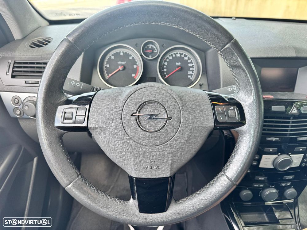 Opel Astra 1.7 CDTi Cosmo ecoFLEX - 11