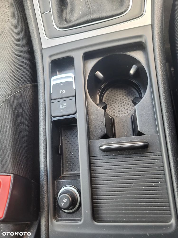 Volkswagen Golf 1.2 TSI BlueMot Comfortline - 9