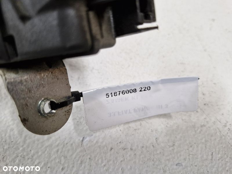 FIAT PANDA II 3 ZAMEK KLAPY BAGAŻNIKA TYŁ TYLNY 51876008 - 6