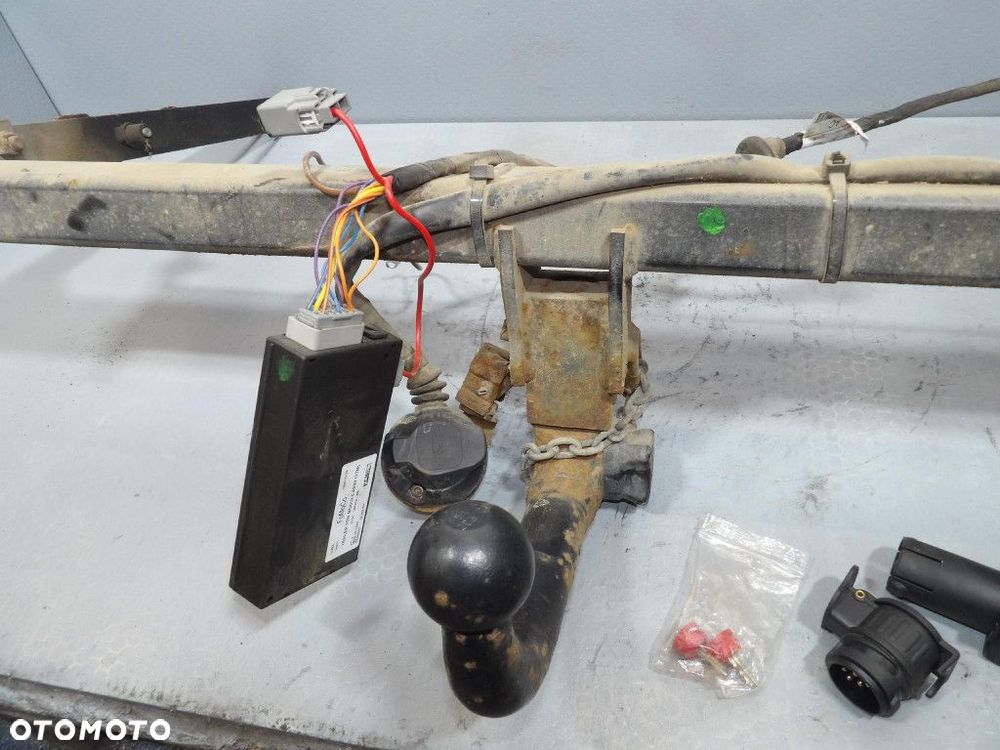 FORD KUGA MK2 HAK DO PRZYCZEPY - 2