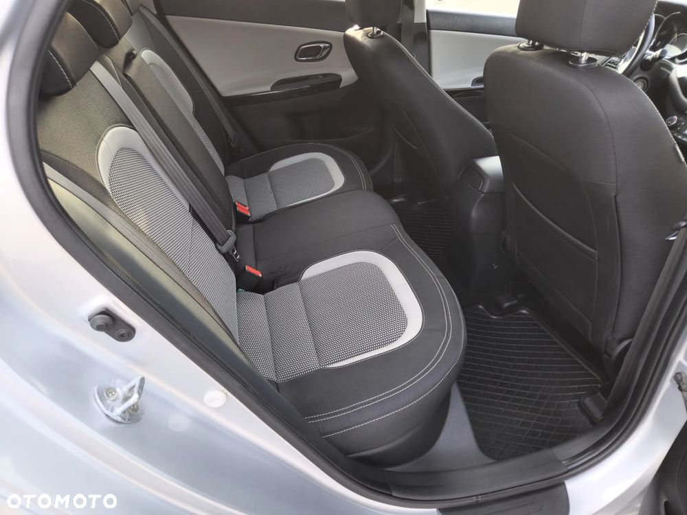 Kia Ceed Cee'd 1.6 CRDi L Business Line DCT - 26