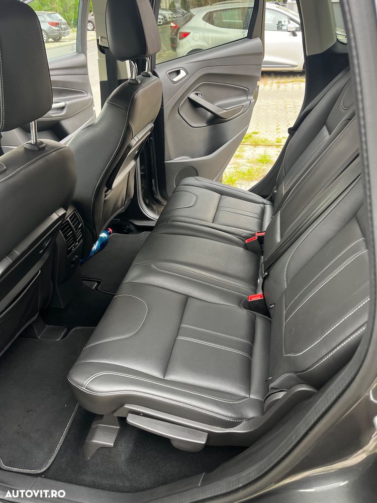 Ford Kuga 2.0 TDCi Powershift 4WD Titanium - 10