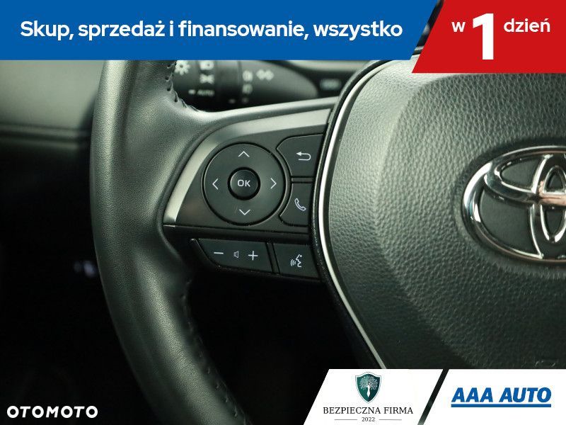 Toyota Corolla Cross - 17