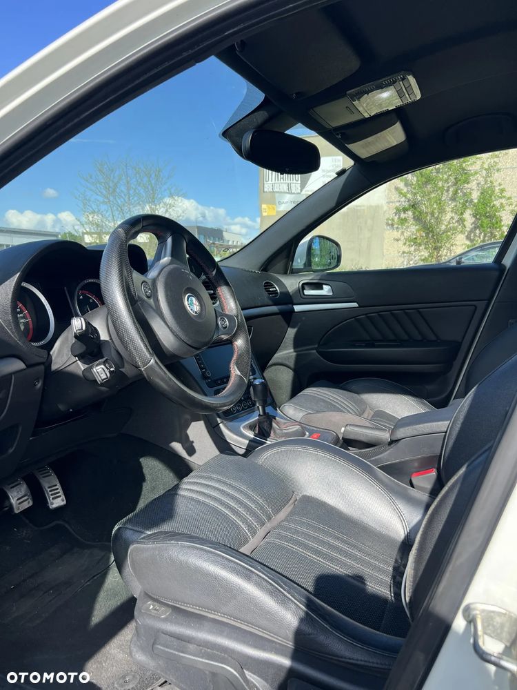 Alfa Romeo 159 2.4 JTDM 20V DPF Q4 ti - 15