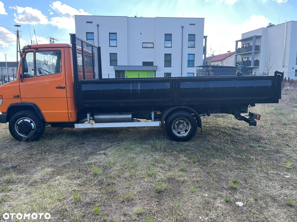 Mercedes-Benz 813 vario - 13