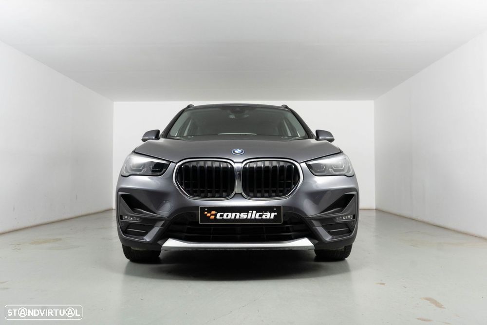 BMW X1 25 e xDrive Corporate Edition - 3