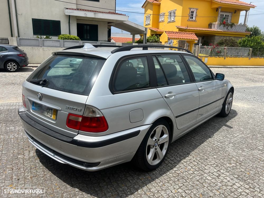 BMW 320 d Sport - 14