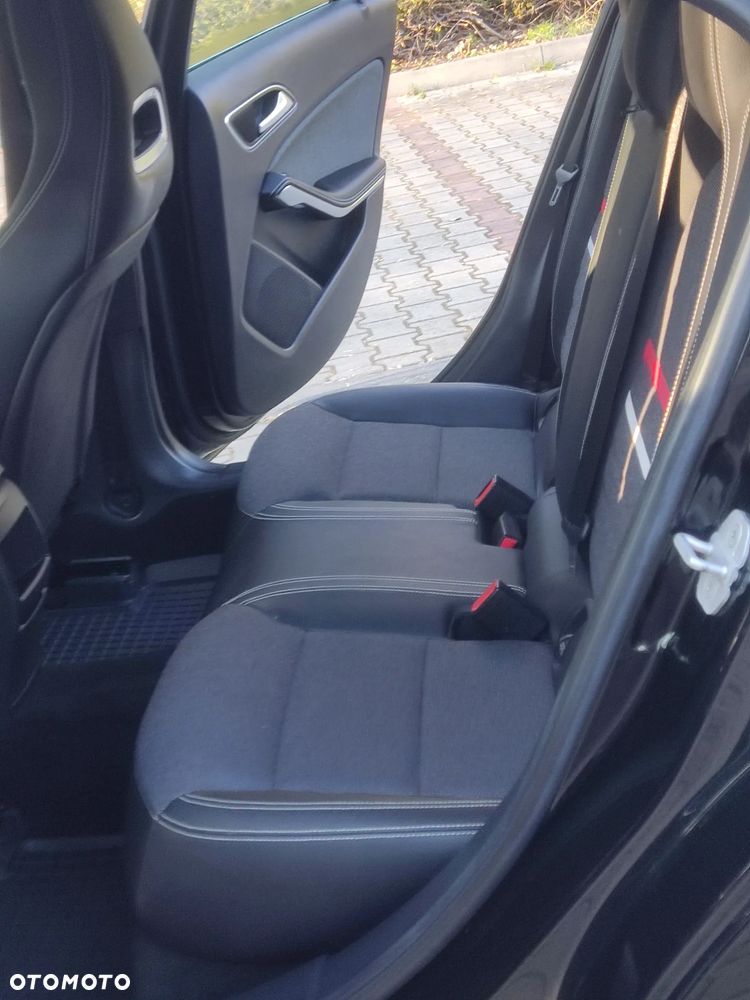 Mercedes-Benz Klasa A 180 (BlueEFFICIENCY) AMG Sport - 21