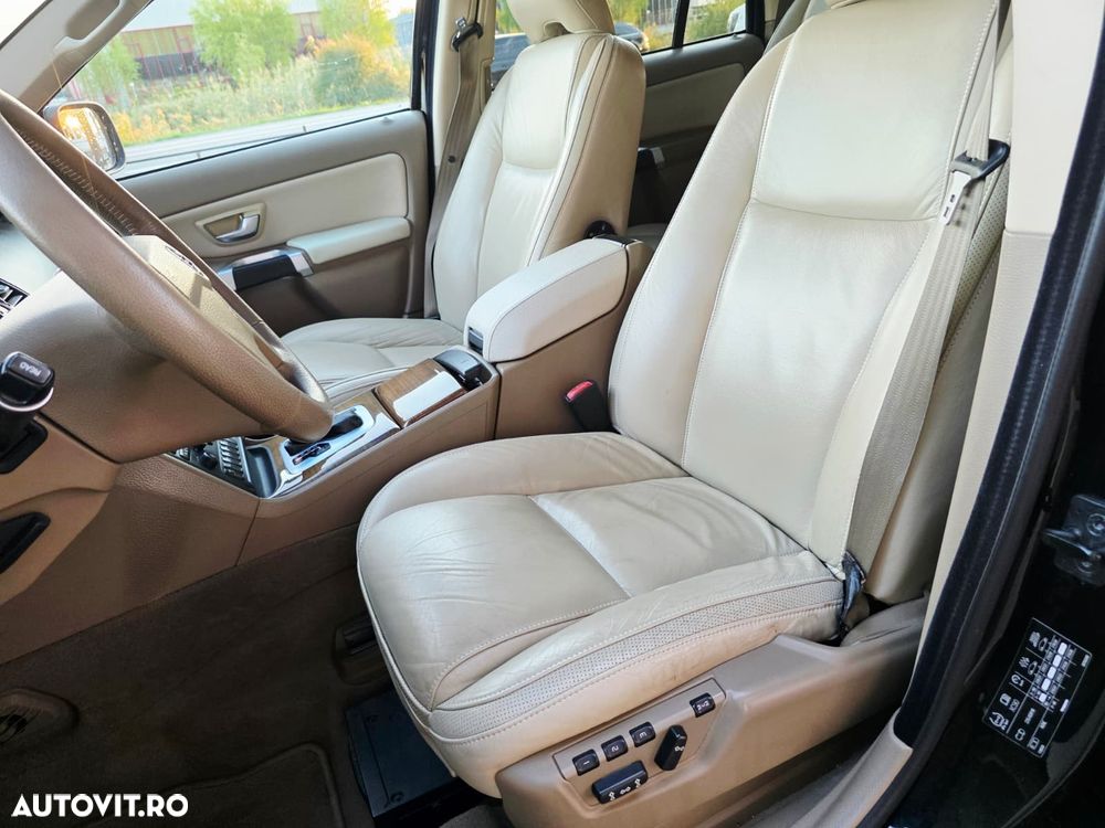 Volvo XC 90 - 27