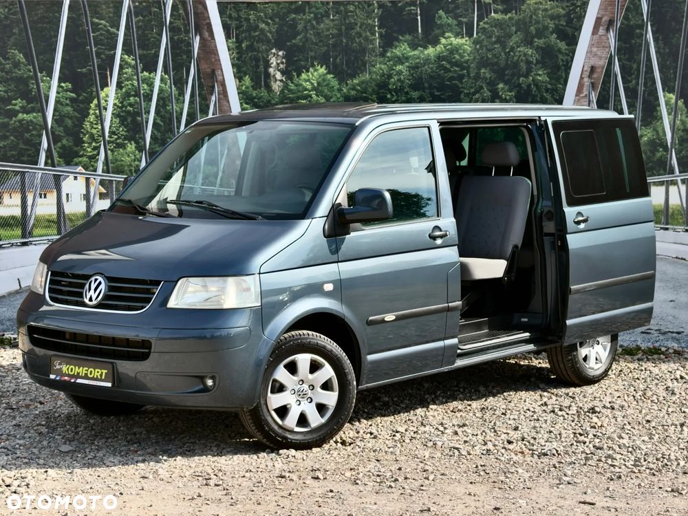 Volkswagen Caravelle - 9