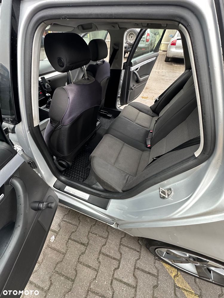 Audi A4 Avant 2.0 TDI - 13