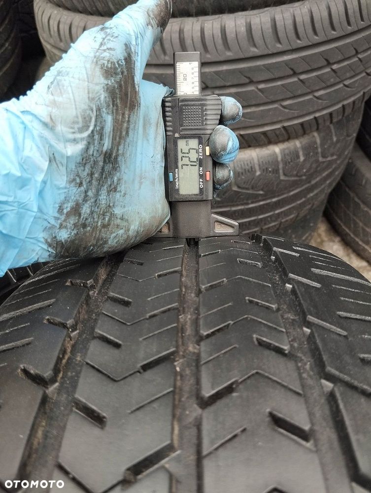Opona letnia Michelin Agilis 215 60 17 104/102 H wzmocnienie C 4szt - 8