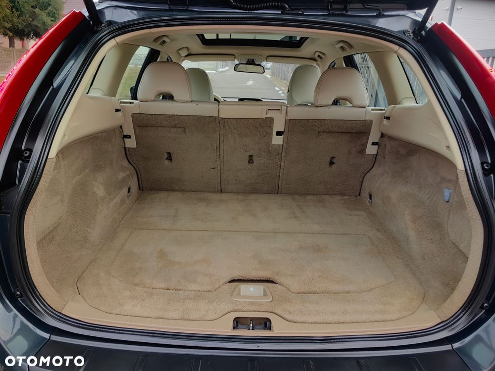 Volvo XC 60 D5 AWD Summum - 25