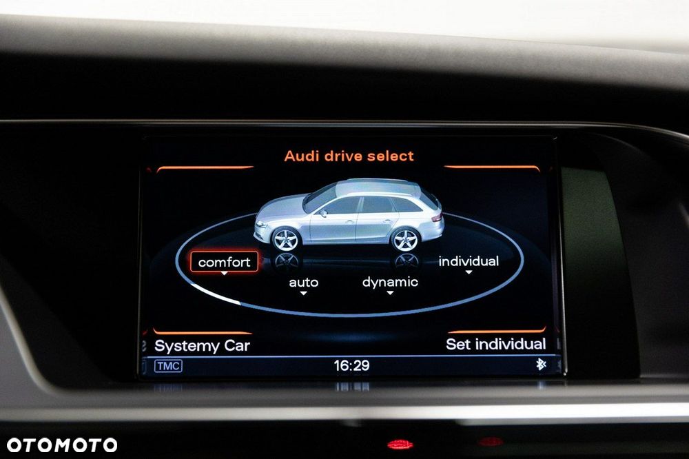 Audi RS4 Avant Avant S tronic - 41