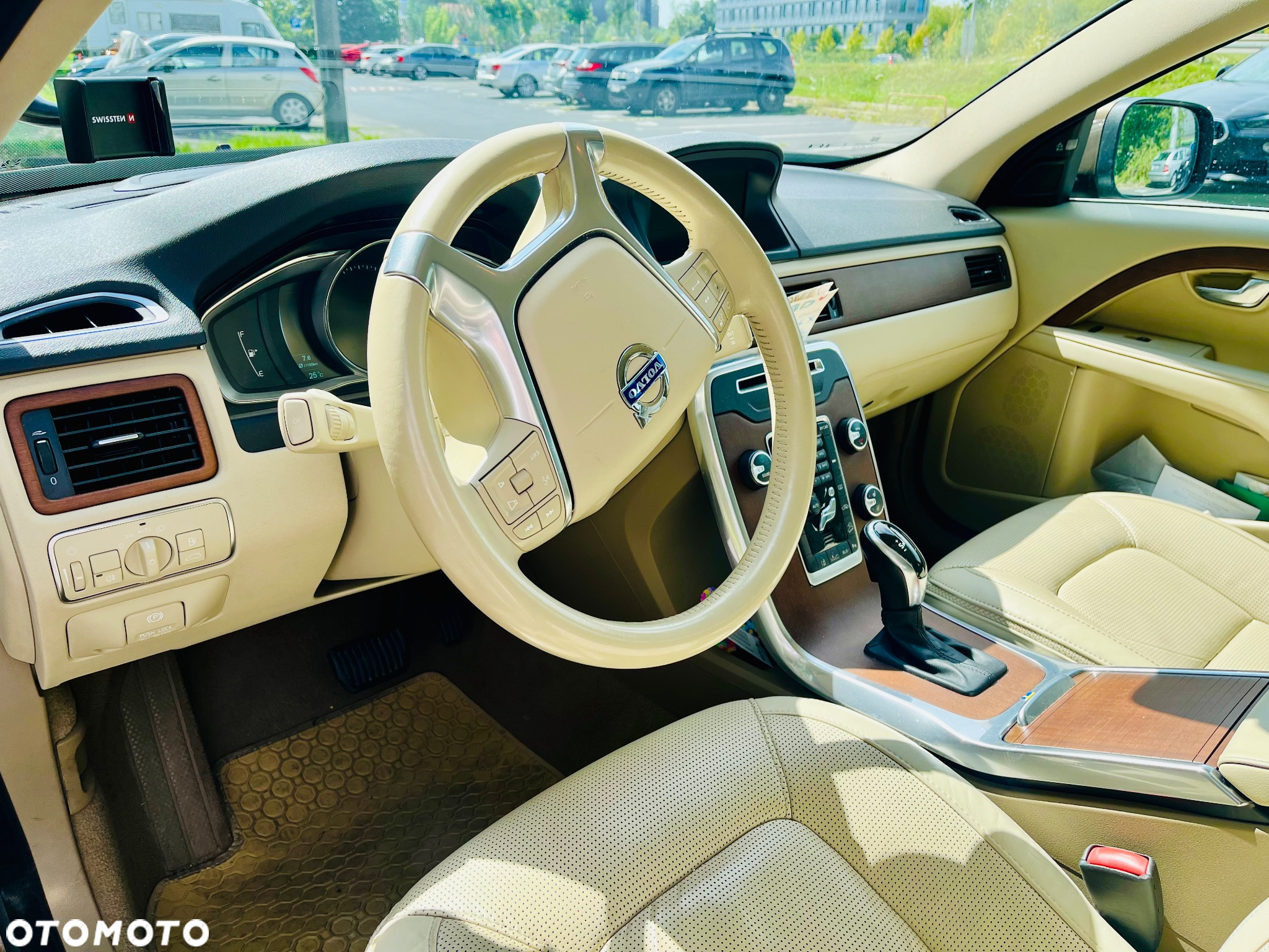 Volvo XC 70 D5 AWD Summum - 12