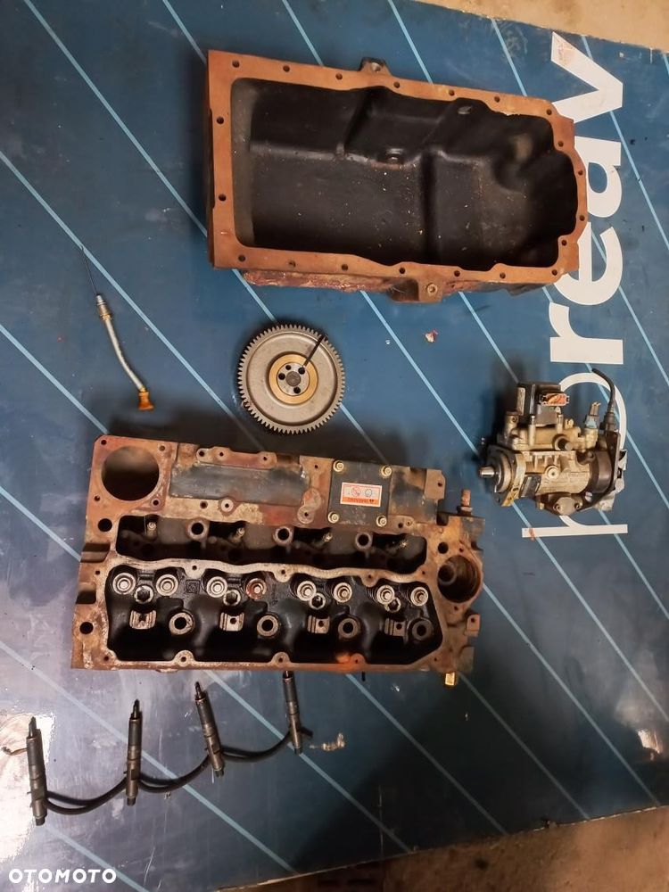 Głowica wtrysk pompa wtryskowa miska olejowa PERKINS DELPHI 1103,1104A-44T,44TA,1104C,9320A171T,2868A014,KOŁO ZĘBATE 4111A034,LJBB03301A,silnik mały perkins,4.107,d702,ac70,37116400,37112391,bkb40s5144v,a4 236,37787330. - 3