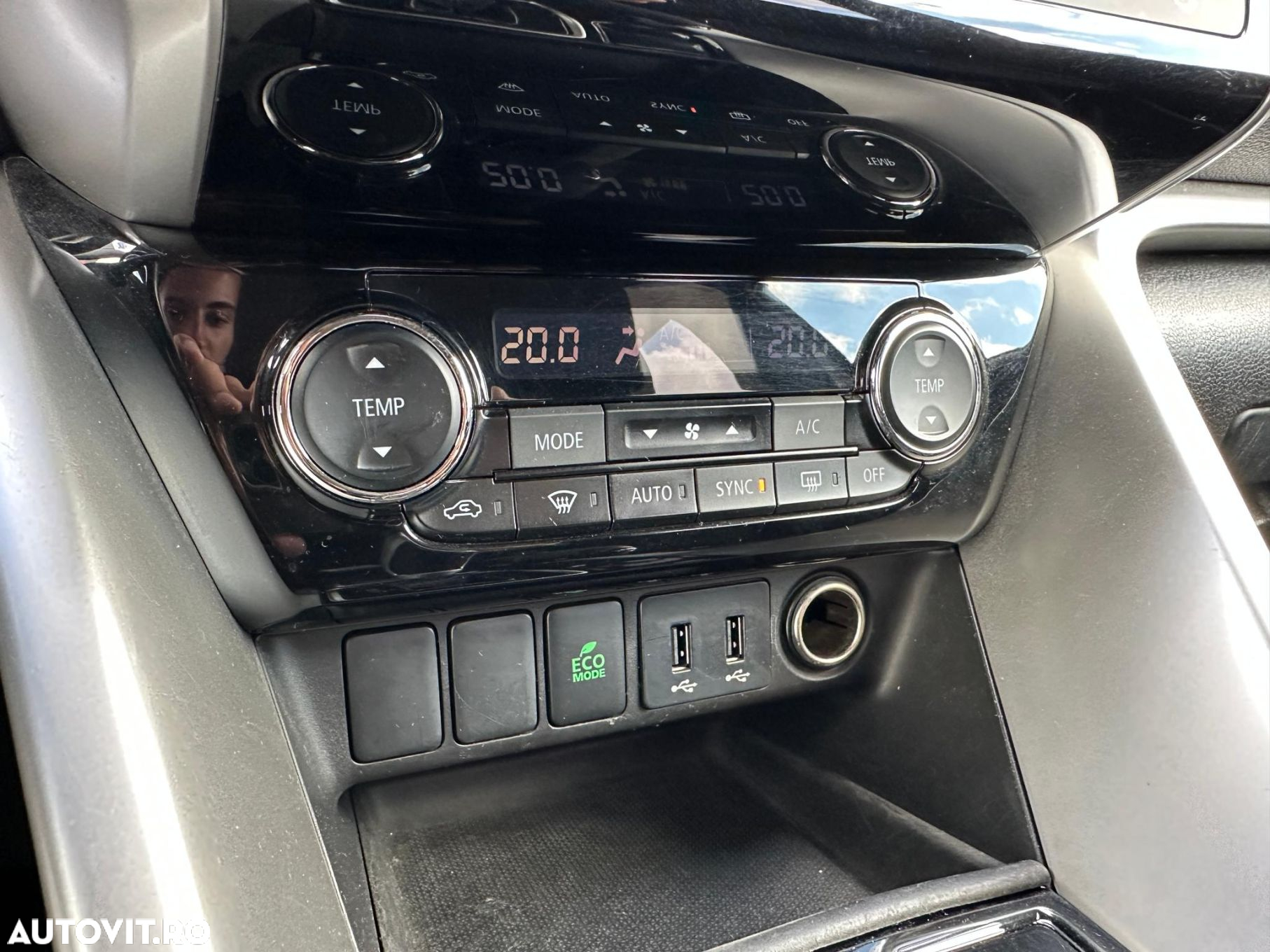 Mitsubishi Eclipse-Cross - 12