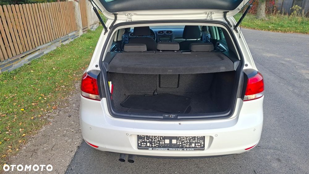 Volkswagen Golf - 24