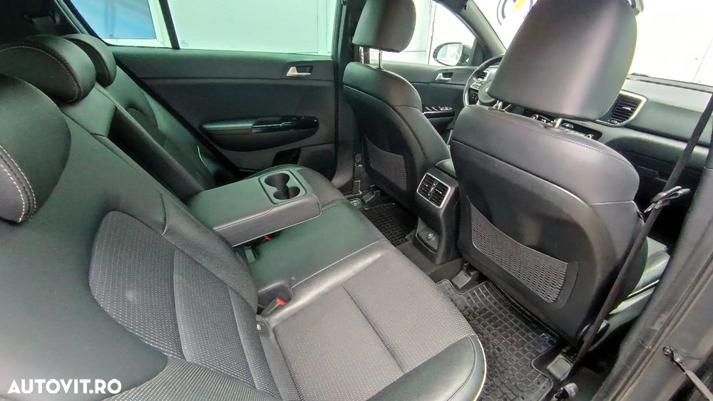 Kia Sportage 1.6 T-GDI 6MT 4x4 GT Line - 23