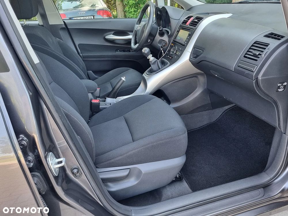Toyota Auris 1.6 Executive - 15