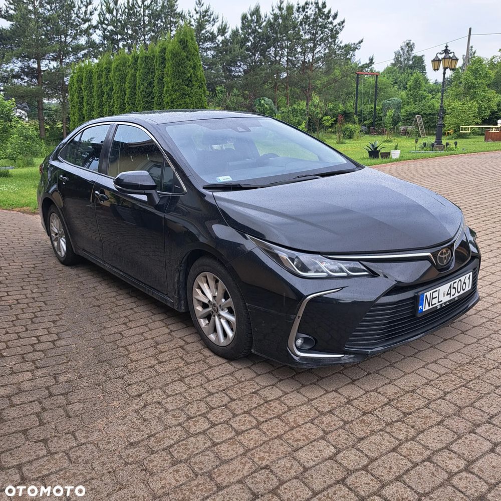 Toyota Corolla - 1