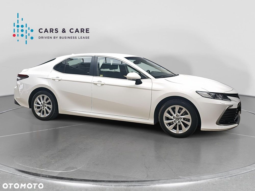 Toyota Camry 2.5 Hybrid Comfort CVT - 21