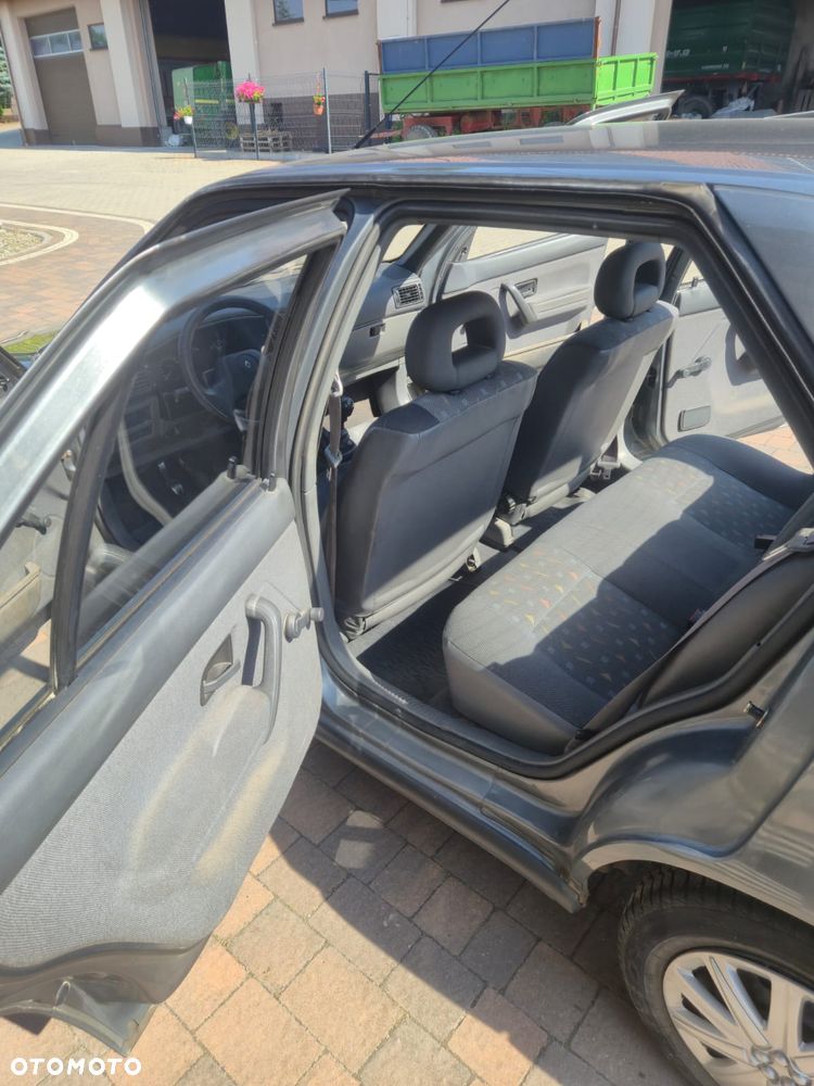 Renault 19 - 8