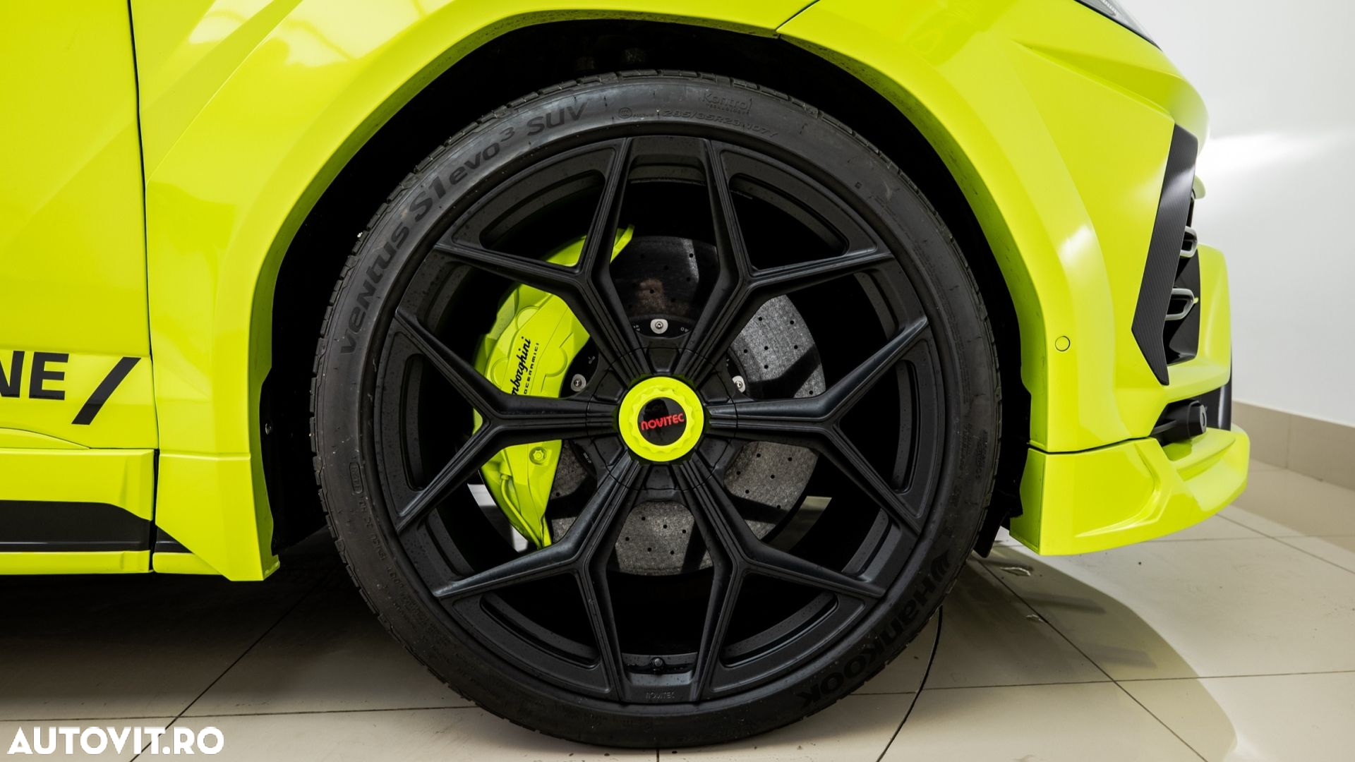 Lamborghini URUS Standard - 10