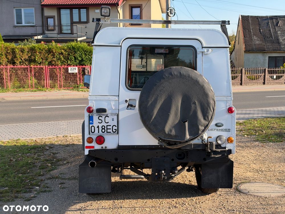 Land Rover Defender 2.4 TD4 E - 7