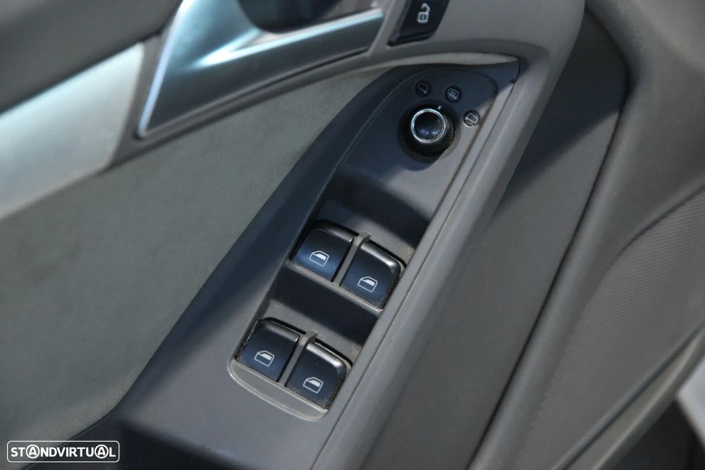 Audi A5 Cabrio 2.0 TDi S-line - 12