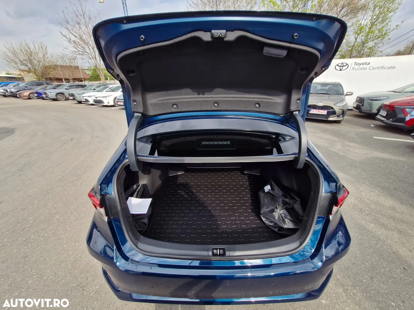 Toyota Corolla 1.8 HSD Dynamic - 20