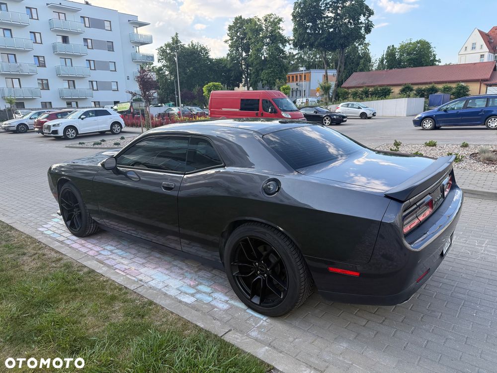 Dodge Challenger 5.7 R/T - 11