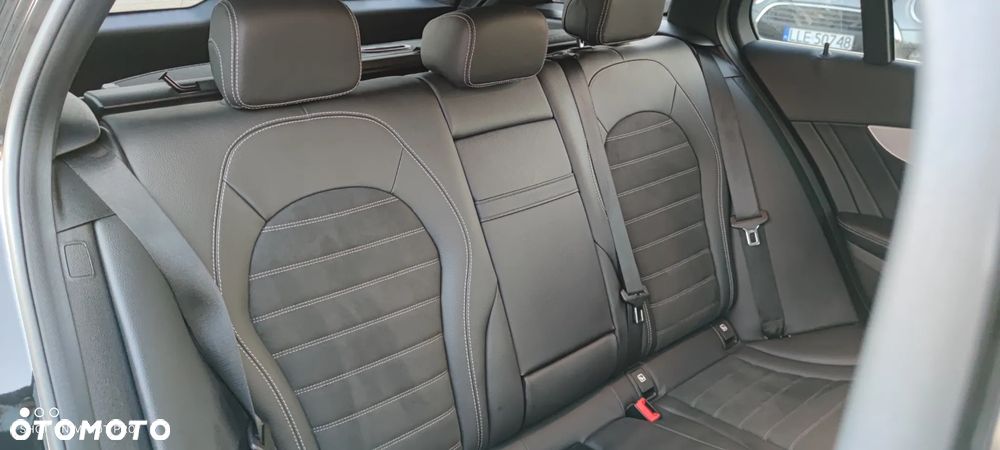 Mercedes-Benz Klasa C 200 d 9G-TRONIC AMG Line - 25