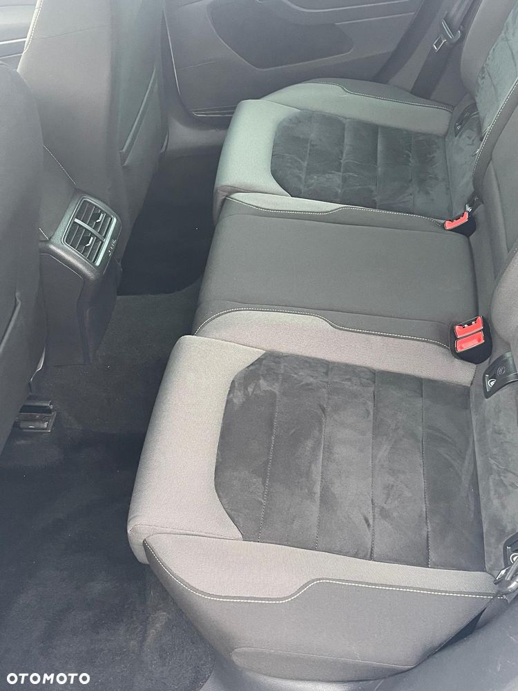 Volkswagen Golf - 13