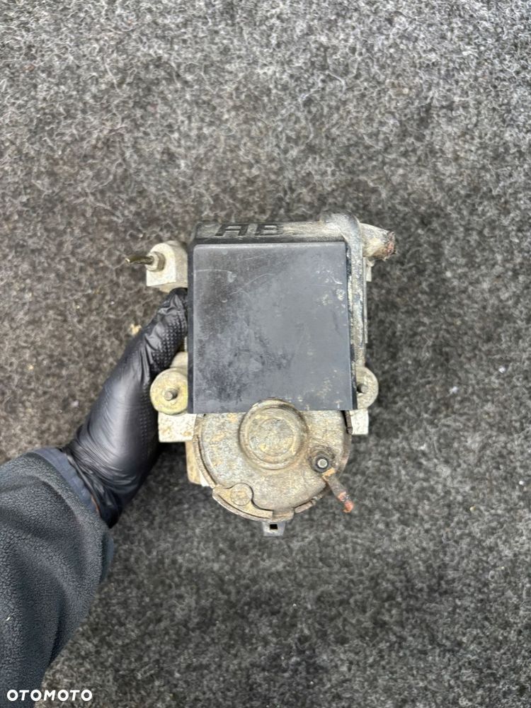 pompa abs vw caravelle t4 0265201037 - 3