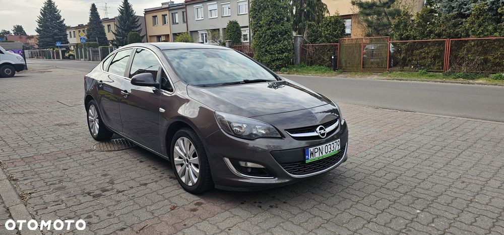 Opel Astra 1.4 T Cosmo - 7